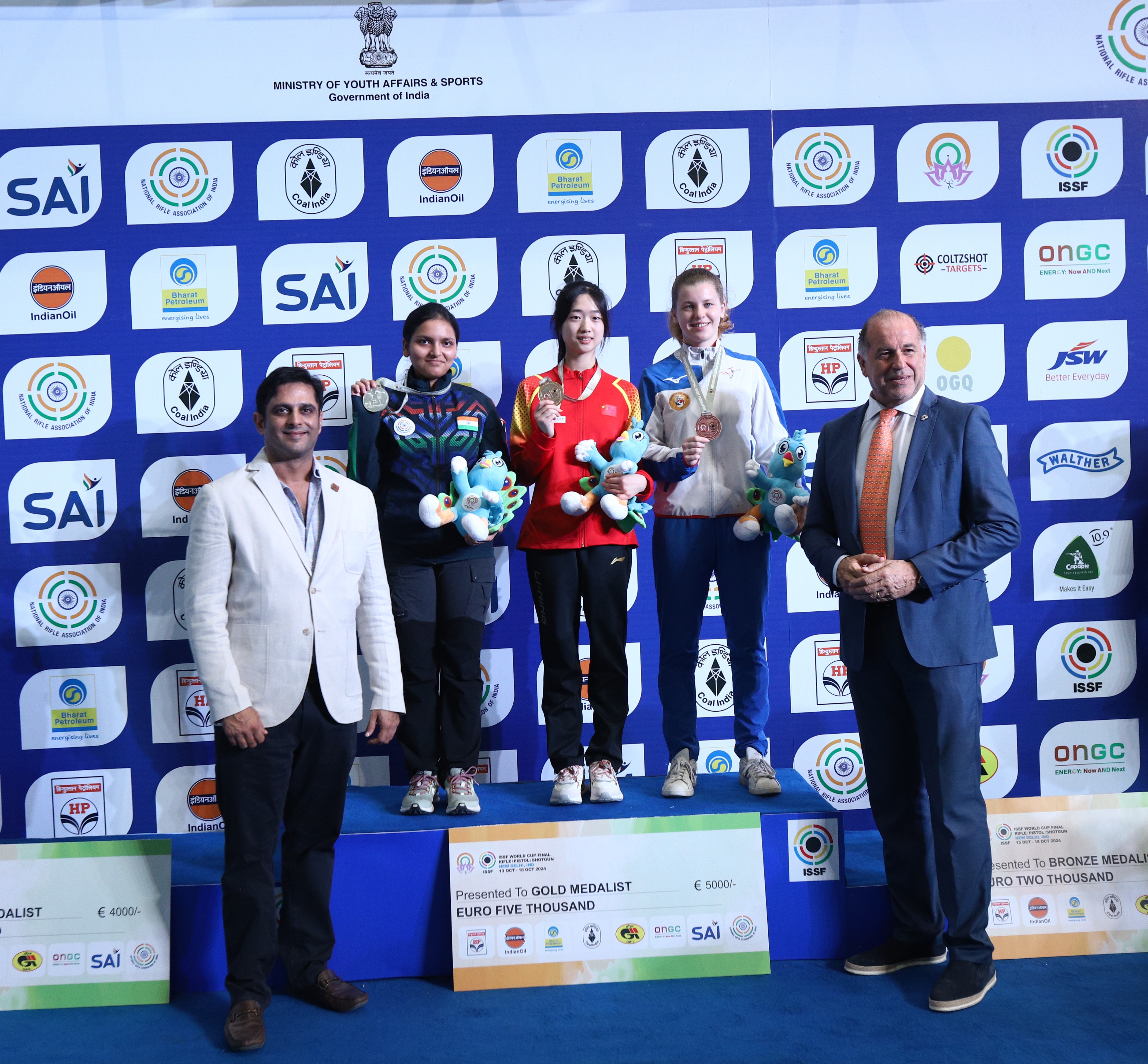 Sonam Uttam Maskar wins silver as China bag three golds on competition day one