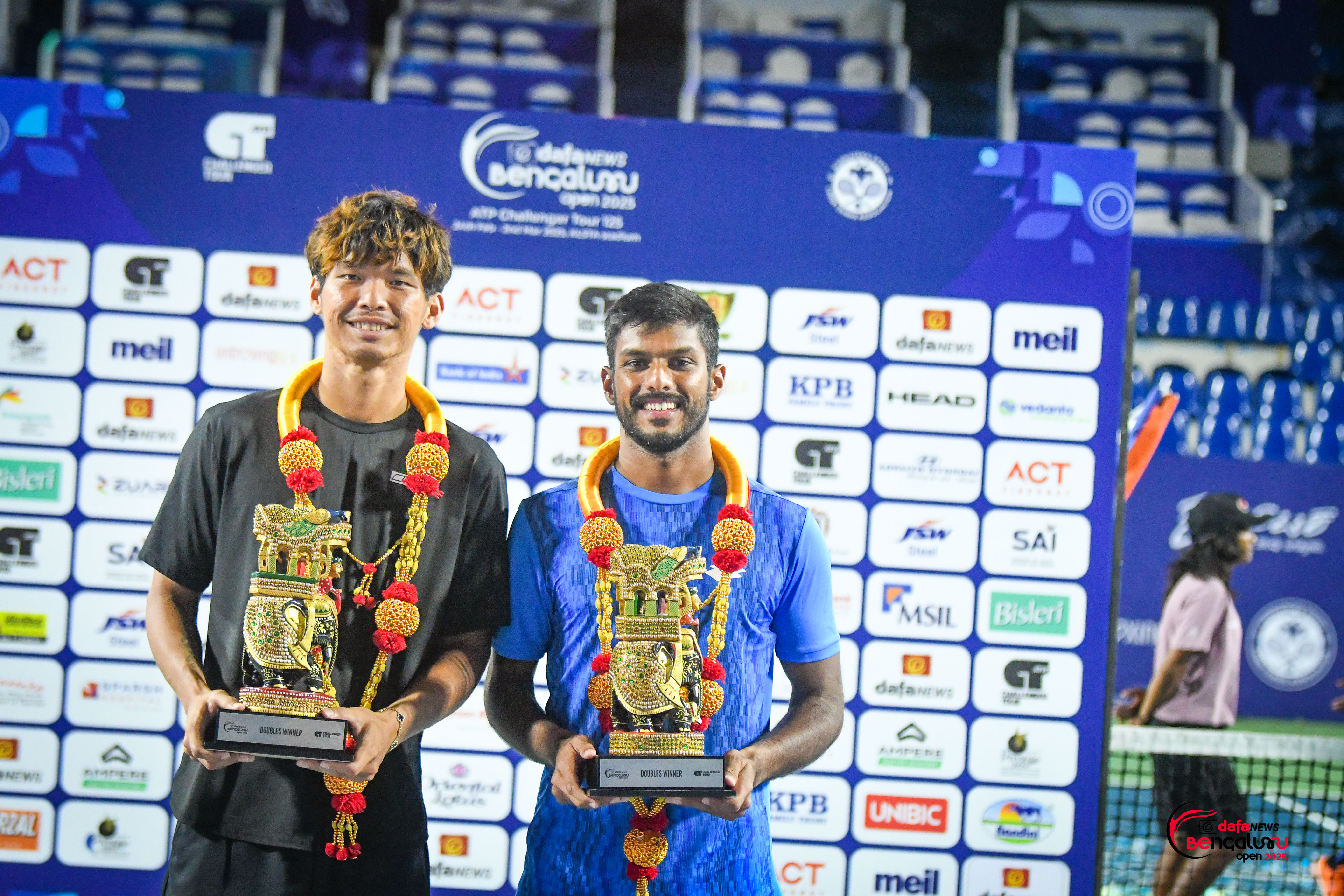 Top Seeds Chandrasekar, Ho Win 2025 DafaNews Bengaluru Open Doubles Title With Straight Sets Win