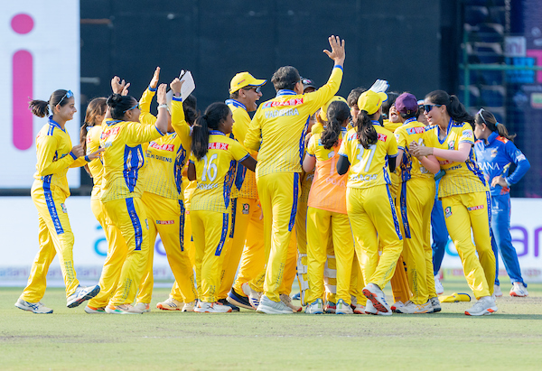 Central Delhi Queens Edge Out North Delhi Strikers in Last-Over Thriller to Register a Place in Final